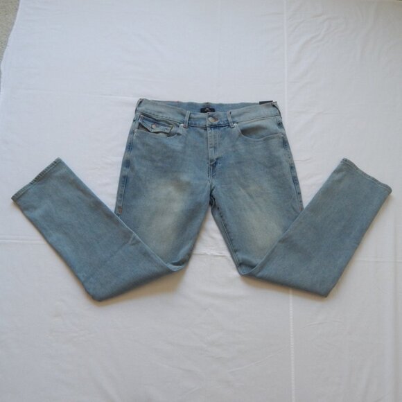 True Religion Men’s GENO SN Flap Relaxed Slim Light Brick Wash Jeans 36x32 NWT - Picture 3 of 10